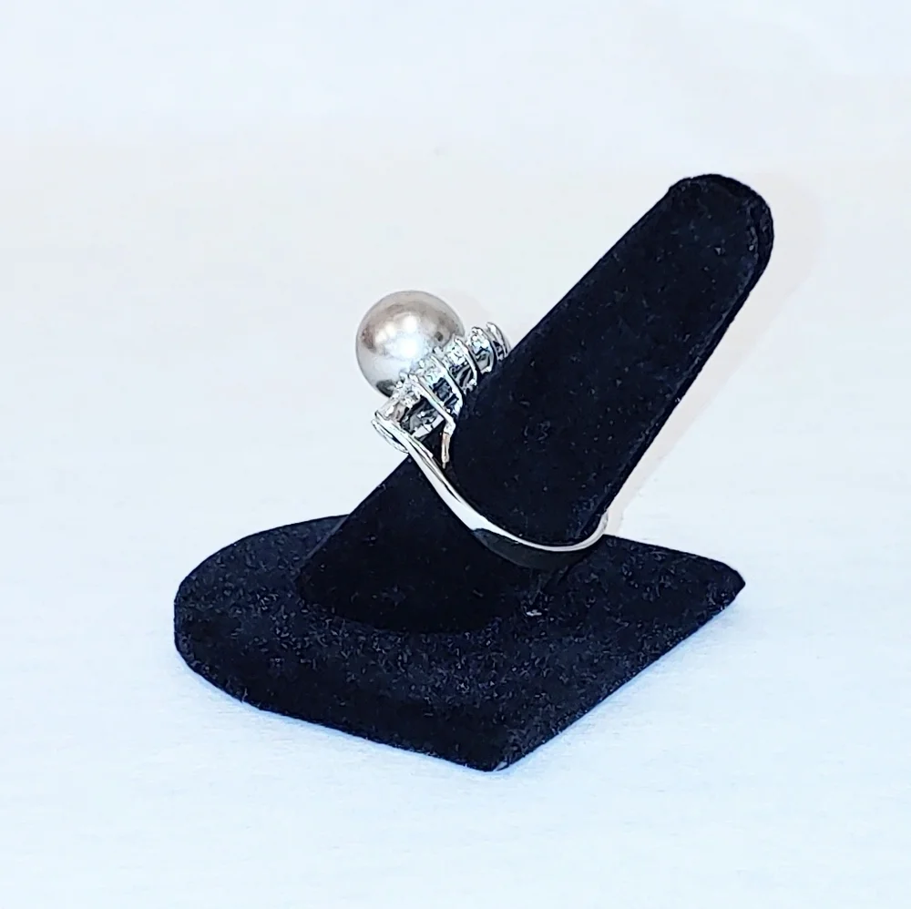 Faux Gray Pearl and cubic zirconia ring 8.5